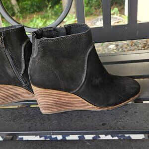 Lucky Brand Black Suede Wedge Booties SZ 6.5